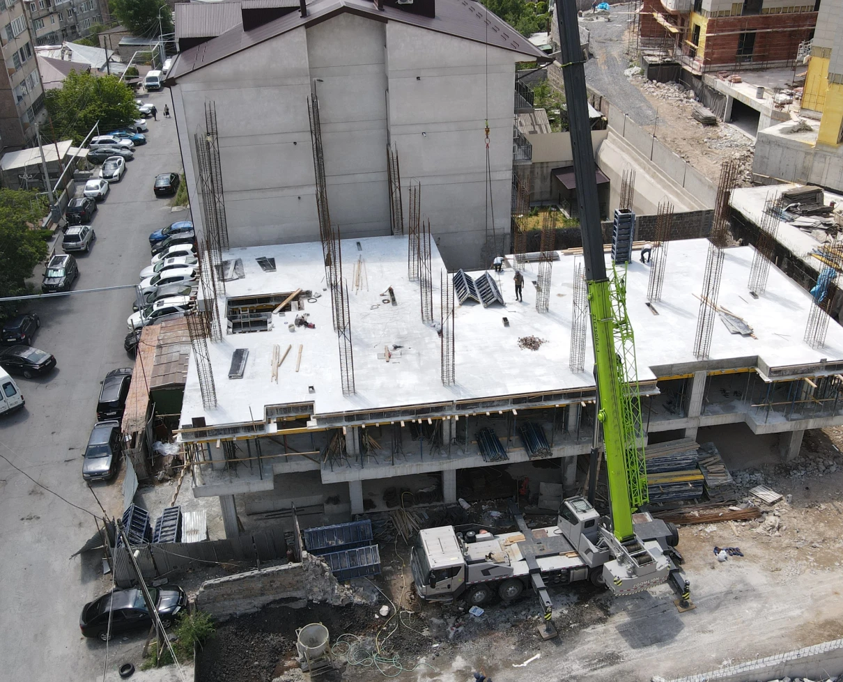 builder image